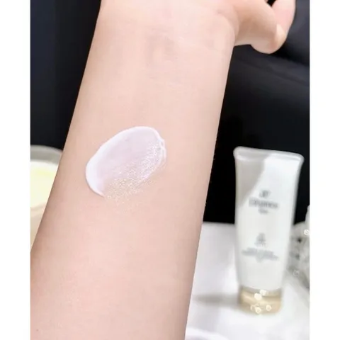 Kem chống nắng kiêm lót trang điểm Ele?gance Aqua Clear Smooth Shield UV SPF50+ PA++++ 786309