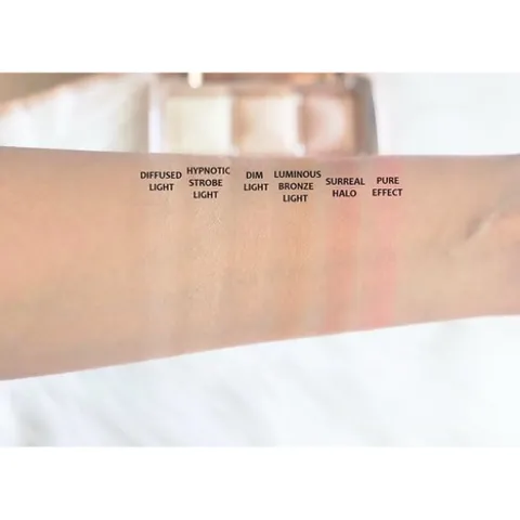 Phấn Bắt Sáng Ambient Lighting Powder Diffused Light Mịn Da Tự Nhiên 786350