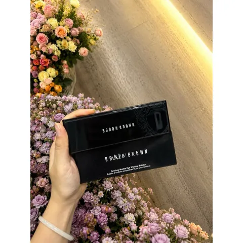 Bảng mắt Bobbi Smokey Nudes Eye Shadow Palette✨ 786363