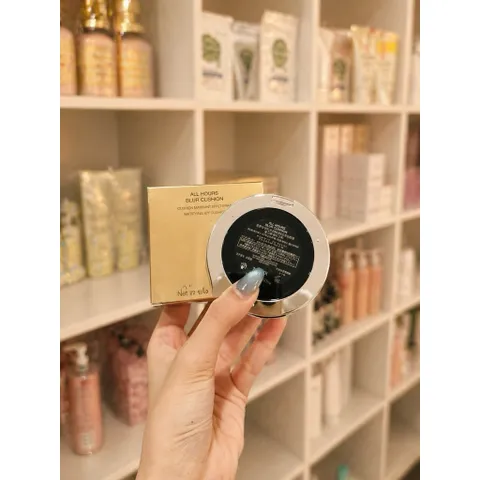 All Hours Blur Cushion vỏ xanh baby 🩵 786369