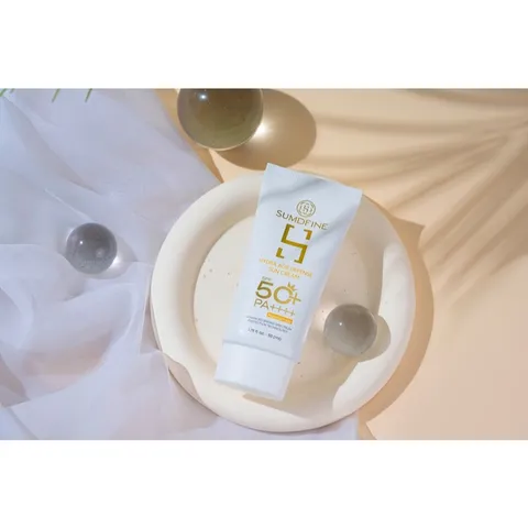 Kem Chống Nắng Sumdfine Hydra Age Defense Sun Cream SPF50+ PA++++ Hàn Quốc – 7 Màng Lọc Chống Nắng, Dưỡng Ẩm