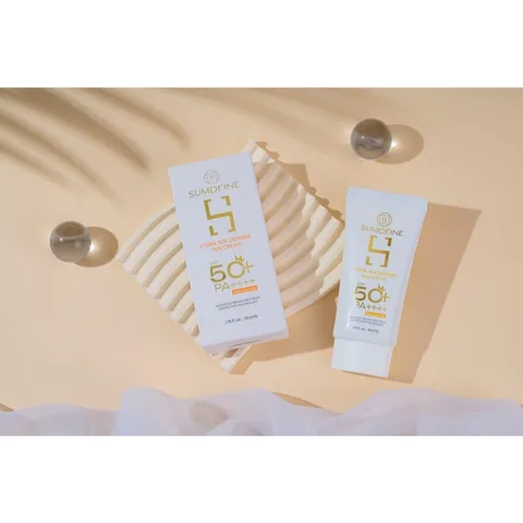 Kem Chống Nắng Sumdfine Hydra Age Defense Sun Cream SPF50+ PA++++ Hàn Quốc – 7 Màng Lọc Chống Nắng, Dưỡng Ẩm