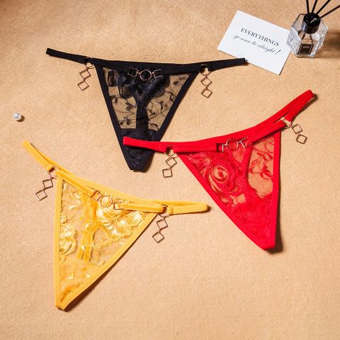 Quần lót lọt khe ren co giãn sexy phối dây kim loại quyến rũ cá tính