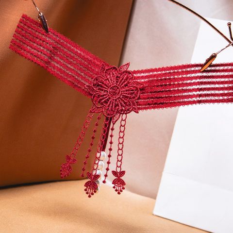 Quần lót lọt khe nữ đính hạt cườm ma sát vùng dưới
