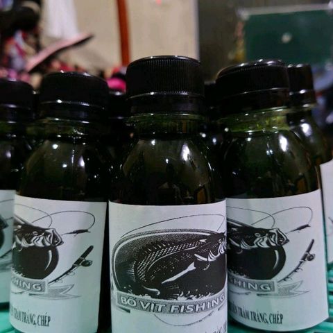 CỬU VỊ HƯƠNG CHUYÊN TRẮM CỎ, CHÉP