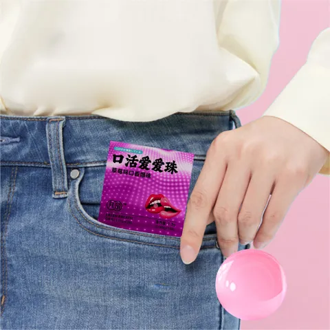 Kẹo bạc hà hương dâu thơm miệng trước khi Kiss Love vào cuộc yêu 16 viên