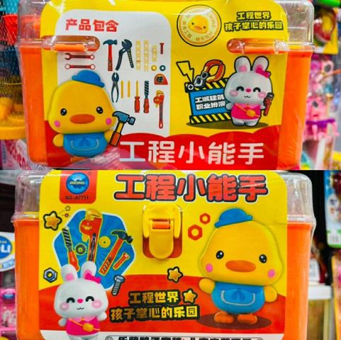 Hộp đồ chơi công cụ với các dụng cụ đa dạng và hình ảnh hoạt hình dễ thương 7711