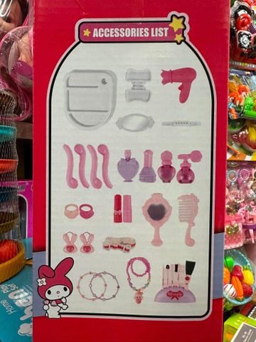 Hộp đồ chơi trang điểm Fantasy Suitcase với My Melody, màu hồng, phù hợp cho trẻ em từ 3 tuổi trở lên, có hộp đựng và các phụ kiện nhỏ 2200