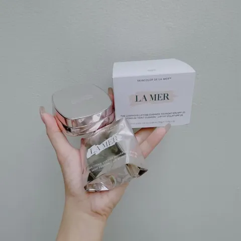 Phấn Nước cao cấp siêu mịn The Luminous Lifting Cushion Foundation Broad Spectrum SPF 20 Tone 01 Kèm lõi thay thế 787866