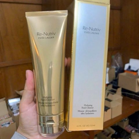 [Hàng mới về] Sữa rửa mặt Estee Lauder Pet Platinum dưỡng ẩm làm mịn làn da 125ml 788366