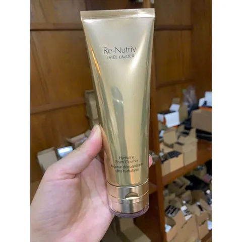 [Hàng mới về] Sữa rửa mặt Estee Lauder Pet Platinum dưỡng ẩm làm mịn làn da 125ml 788366