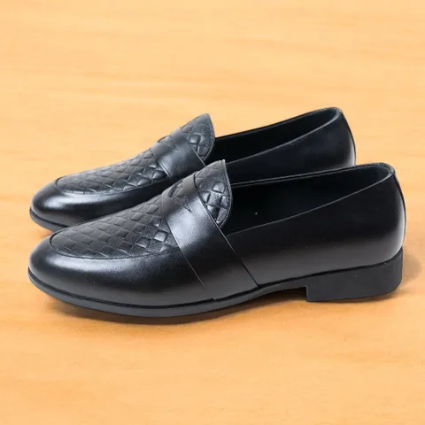 Giày Âu Nam Loafer Vân Caro Đen Cao Cấp Giày Tây Nam Chụp Kỷ Yếu Da Mềm Êm Chân Công Sở Đế Khâu Bền Đẹp Rẻ RUNO G24