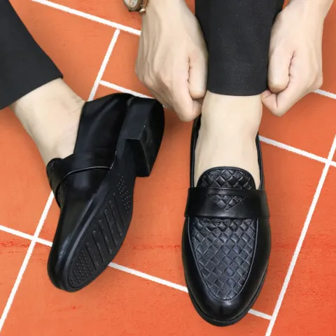 Giày Moca Nam Vân Caro Trẻ Trung Mới Giày Âu Nam Chụp Kỷ Yếu Lịch Lãm Công Sở Loafer Đế Khâu Bền Rẻ Đẹp Mới RUNO G24
