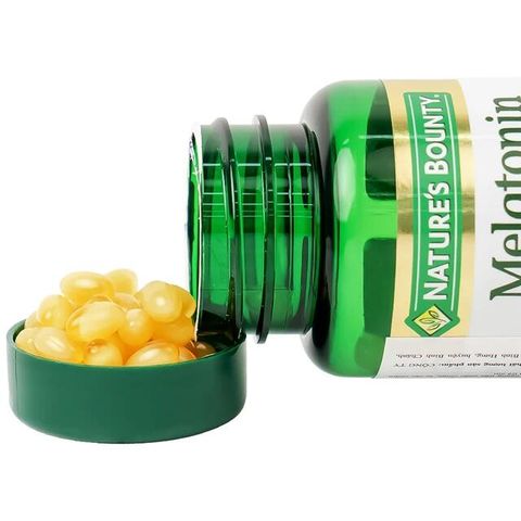 Viên uống giúp điều hòa giấc ngủ giúp ngủ sâu giấc Melatoninn Nature's Bounty (60 viên)