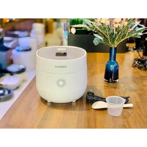 Nồi Cơm Điện Cuckoo CR-0675FW Và CR-0685GW 1.08L- Bảo Hành 24 Tháng (Nội Địa Hàn)