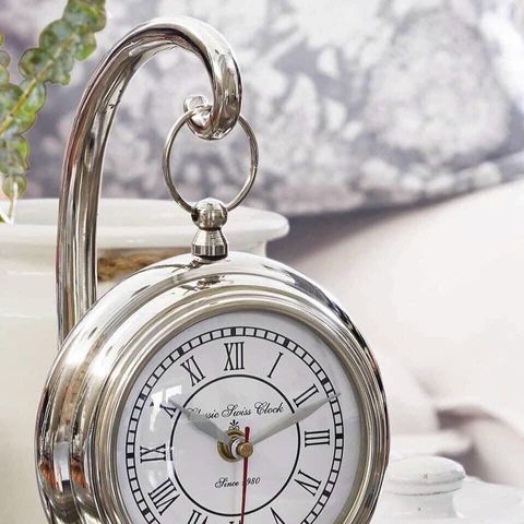 ĐỒNG HỒ ĐỂ BÀN LOBERON