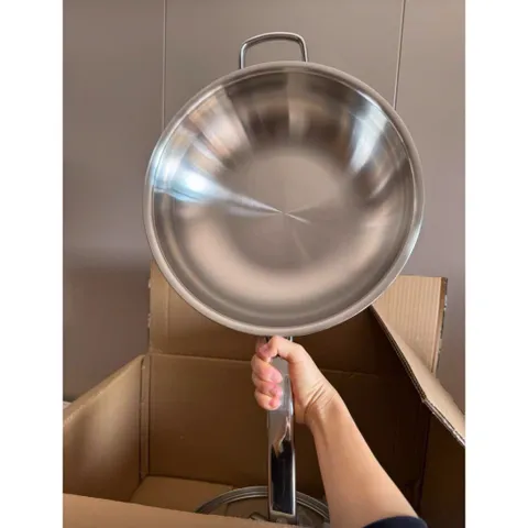 CHẢO SÂU LÒNG WMF WOK 30CM KÈM VUNG KÍNH
