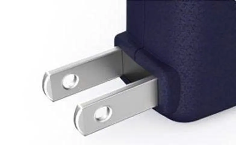Máy cạo râu Nhật bản Izumi, nổi tiếng với độ bền cao, thiết kế nhiều lưỡi cắt sắc bén và khả năng chống nước tốt