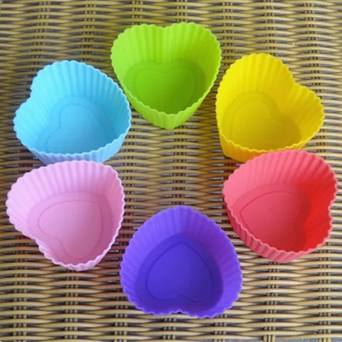 Bộ 10 khuôn silicon 3 lớp làm bánh, rau câu, bánh bông lan, bánh da lợn hình tim – Mã số 1140 790462