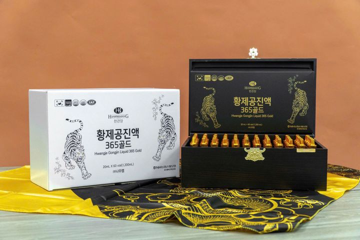 Tinh Chất Hồng Sâm Đông Trùng Hạ Thảo Hwangje Gongjin Liquid 365 Gold