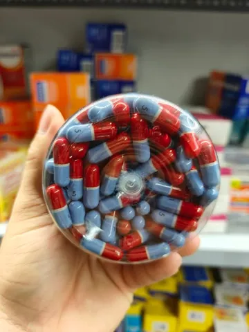 Viên uống giảm đau, hạ sốt Kirkland Signature Extra Strength Acetaminophen Gelcaps, hàm lượng 500 mg.