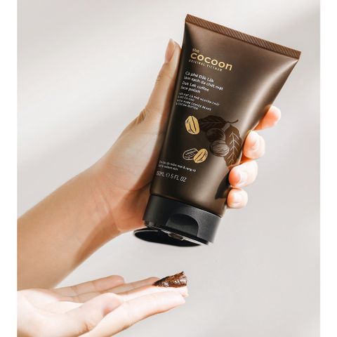 Tẩy da chết mặt Cà phê Đắk Lắk làm sạch da mặt cocoon 150ml (Dak Lak coffee face polish ) thuần chay