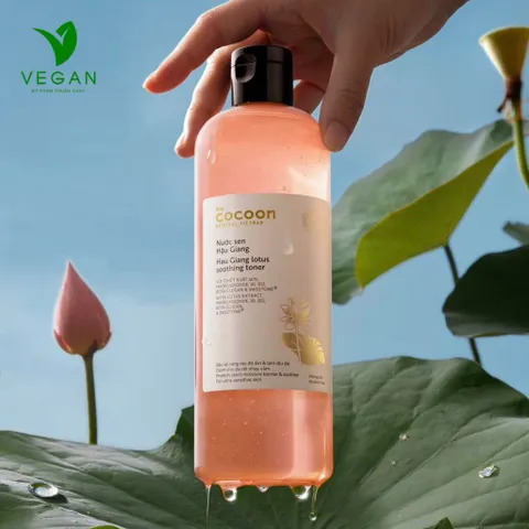 Toner Nước cân bằng da Sen Hậu Giang cocoon 500ml thuần chay, cấp ẩm