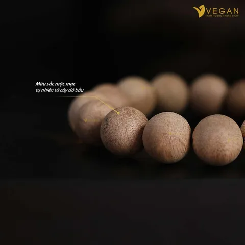 Vòng tay trầm hương VEGAN làm quà tặng cho bé