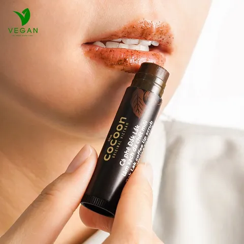 Cà phê đắk lắk làm sạch da chết môi cocoon 5g + Sữa kem chống nắng bí đao cocoon 5ml thuần chay