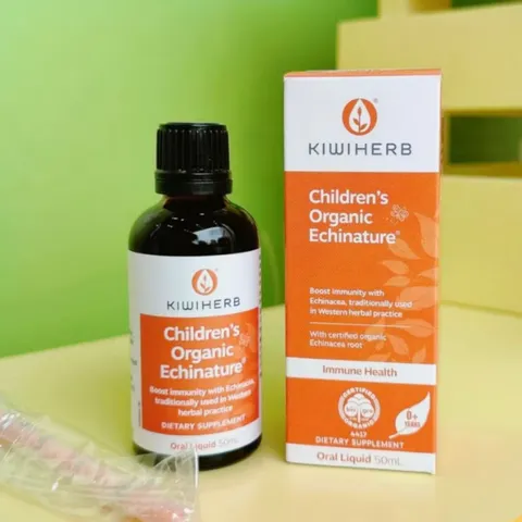 Siro hữu cơ KiwiHerb Children's Organic Echinature |50 mL| Tăng đề kháng & Giảm nhanh các dấu hiệu nhiễm khuẩn hô hấp cho trẻ từ sơ sinh trở lên