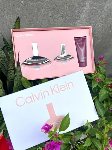 Set nước hoa CK Thuyền tím Euphoria sản xuất năm 2022