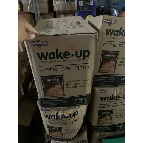 Cà phê Wake up Sài Gòn thùng 20 bịch*24 gói (NGUYÊN THÙNG)