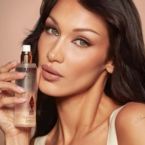【100ml 】Chai xịt khoá nền Charlotte Tilbury Air Brush Setting Spray 792732