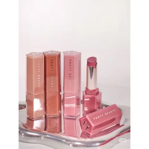 Son Bóng Thỏi Fenty Gloss Stix High Shine Gloss Stick 3.6g về 4 màu hot nhất RIRI, IS IT FUSSY, FENTY GLOW, SPICE COLD 792769