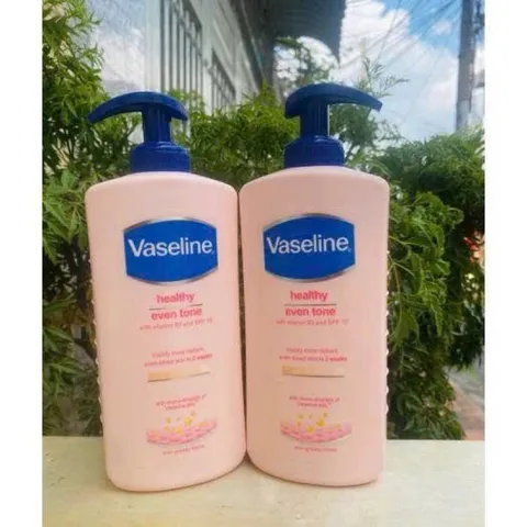 Kem dưỡng Vaseline Sun + Pollution Protection dùng ban ngày có chất chống nắng SPF50 400ml 793443