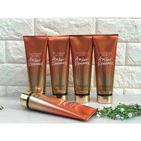 Sữa Dưỡng Thể Victoria’s Secret AmberRomance Fragrance Lotion 236ml 793473