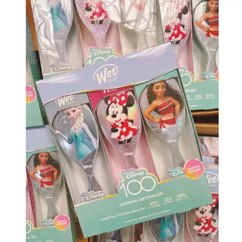 Lược Gỡ Rối Giúp Massage Đầu Phiên Bản Disney 100, giúp bé có mái tóc bồng bềnh