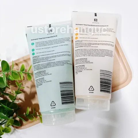 Sữa Rửa Mặt Tẩy Tế Bào Chết Neutrogena Deep Clean 150g