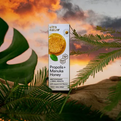 {Mẫu mới} - Xịt Họng Keo Ong Manuka Honey 20+ Ultra Nature Propolis&Manuka 30ml thích hợp cho bé/trẻ trên 2 tuổi