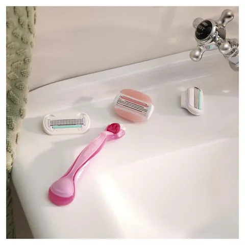 Dao Cạo Dành Cho Nữ Hương Trà Trắng Gillette Venus Comfortglide White Tea Scent