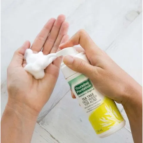 Sữa Rửa Mặt Tràm Trà Và Gel Giảm Mụn Úc - Thursday Plantation Tea Tree Face Wash & Medicated Gel