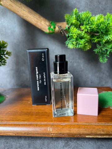Thanh lý chai đã mở nilong nước hoa Narciso rodriguez for her edp nar hồng nhạt 20ml