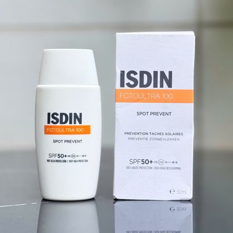 Kem Chống Nắng ISDIN FotoUltra SPOT PREVENT 100 SPF50+ 50ML- Ngăn Ngừa Nám Tàn Nhang, Giúp Da Sáng Mịn, Dưỡng Ẩm Từ Axit Hyaluronic 50ml