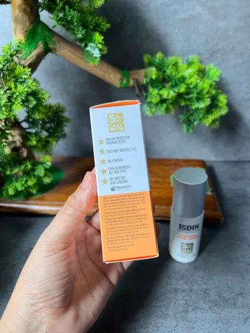 Kem Chống Nắng ISDIN Fusion Water Magic Repair SPF50 50ml Hỗ Trợ Da Lão Hóa
