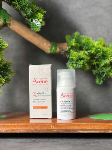 Kem Dưỡng Avène Cicalfate+ SPF50+ 30ml Cho Da Nhạy Cảm Dễ Để Lại Vết Thâm