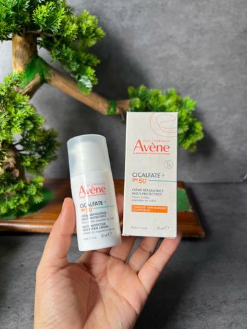 Kem Dưỡng Avène Cicalfate+ SPF50+ 30ml Cho Da Nhạy Cảm Dễ Để Lại Vết Thâm