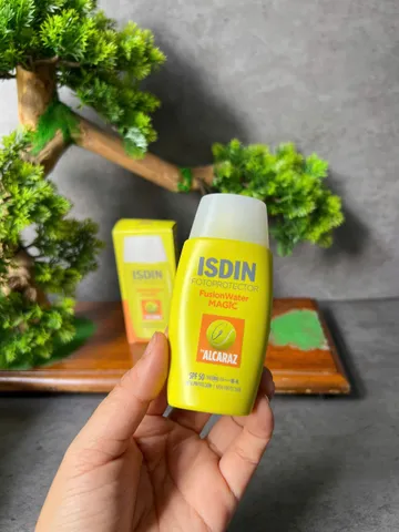 Kem Chống Nắng Thể Thao ISDIN Fusion Water Magic by Alcaraz SPF50 50ml