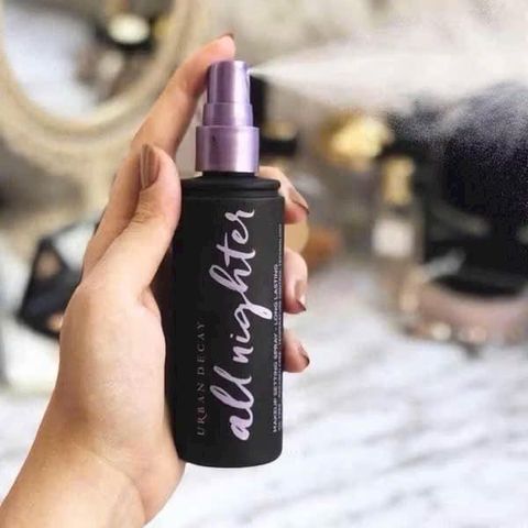 ￼Xịt Khóa Lớp Trang Điểm Urban Decay All Nighter Makeup Setting Spray 118ml