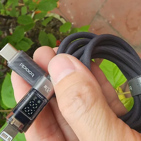 Dây sạc nhanh PD 20W Toocki C-L ,C to C 100w với đèn LED báo công suất dài 2m, vải dù chống đứt gãy