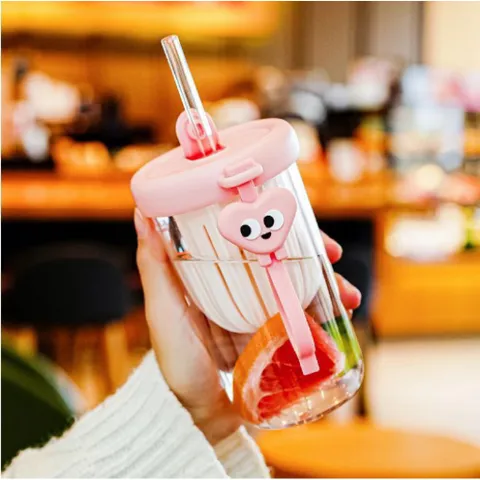 Cốc nước dễ thương có phần lọc